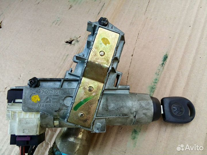 VW Sharan 1,9TDI(96-99) замок зажигания с ключом