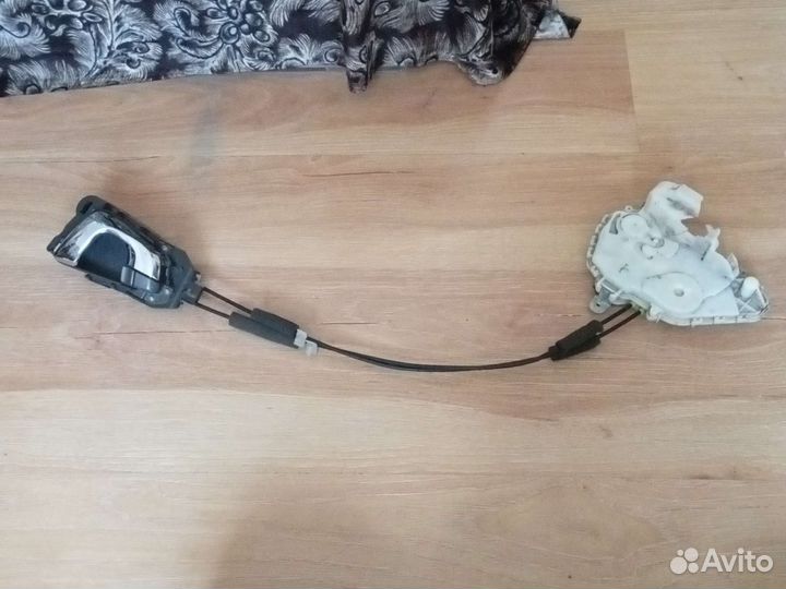 Замок двери передний левый на Honda Elysion RR5