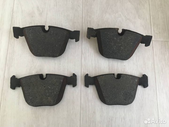 Тормозные колодки Brembo P06050