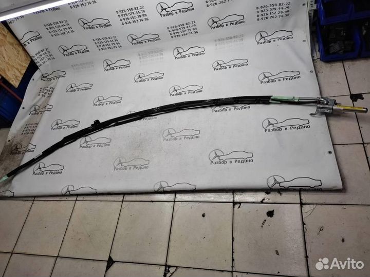 Шторка без-ти правая w221 S-class 642.930 05.20