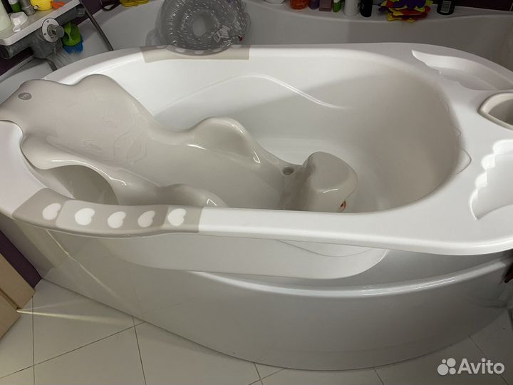 Детская ванночка для купания с горкой