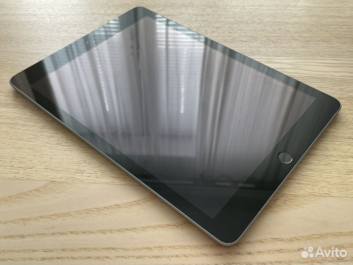 iPad 6 2018 32Gb WiFi Оригинальный