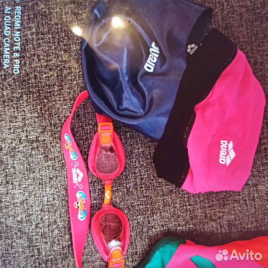 Купальник шапочки и очки