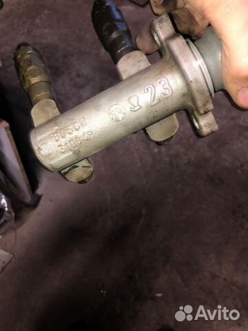 Главный тормозной цилиндр Ford Focus 1