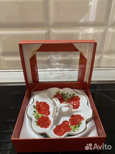 Менажница фарфор