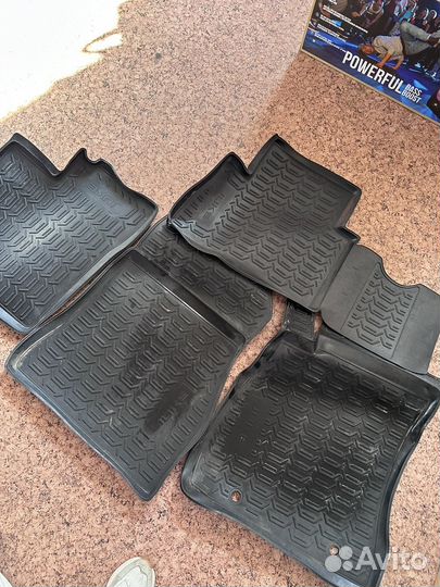 Коврики оригинальные Nissan Juke