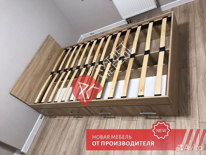 Кровать