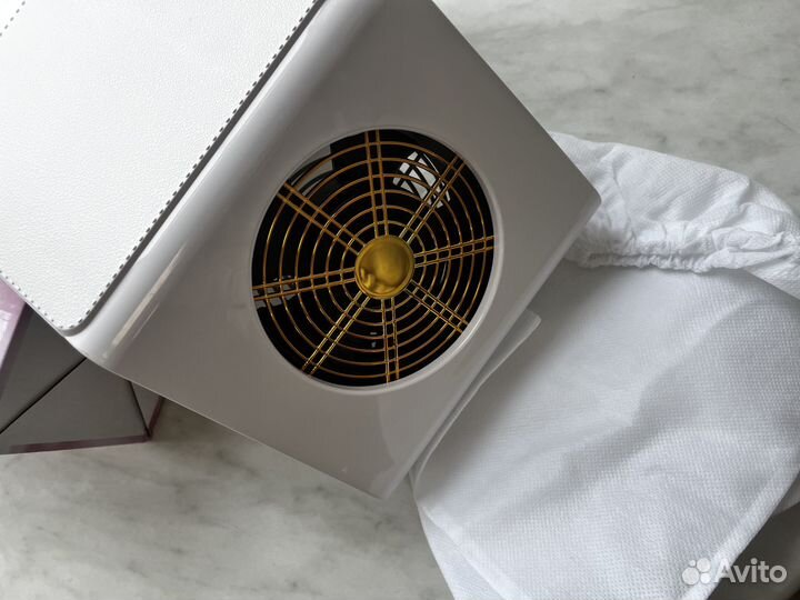 Пылесос вытяжка для маникюра настольная