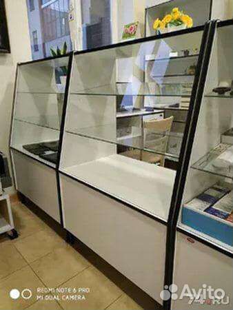Прилавки и витрины новые