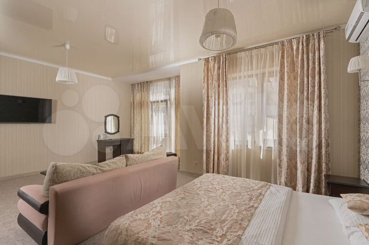 Комната 50 м² в 1-к., 2/4 эт.