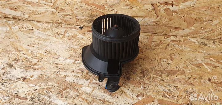 Моторчик печки Opel Corsa D 2006-2015