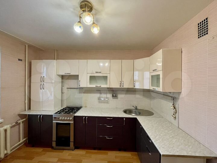 2-к. квартира, 60 м², 6/10 эт.