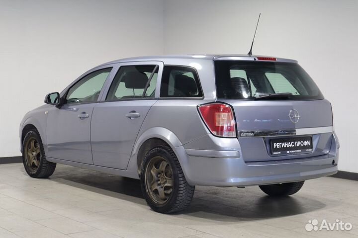 Opel Astra 1.6 МТ, 2011, 133 000 км