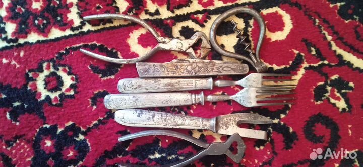 Старый утюг, мясорубка