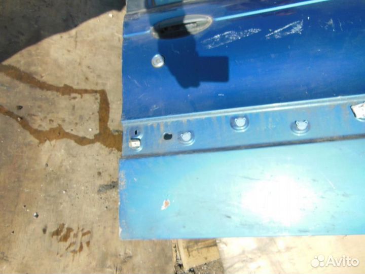 Дверь передняя правая Renault Scenic