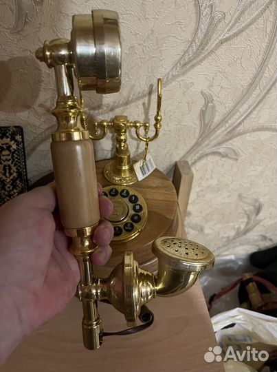 Старый телефон