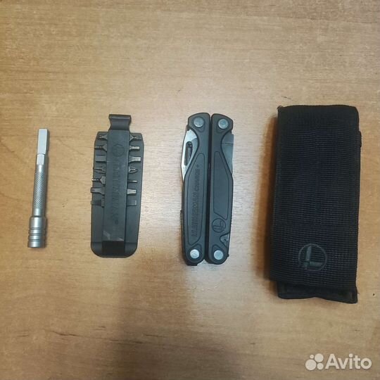 Мультитул Leatherman Charge +