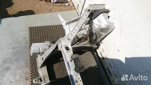 Передняя панель крепления облицовки (телевизор) to