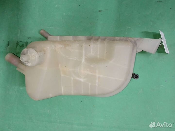 Toyota Avensis (T 270) III бачок расширительный