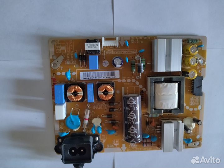 Материнка от LG 39lb650V