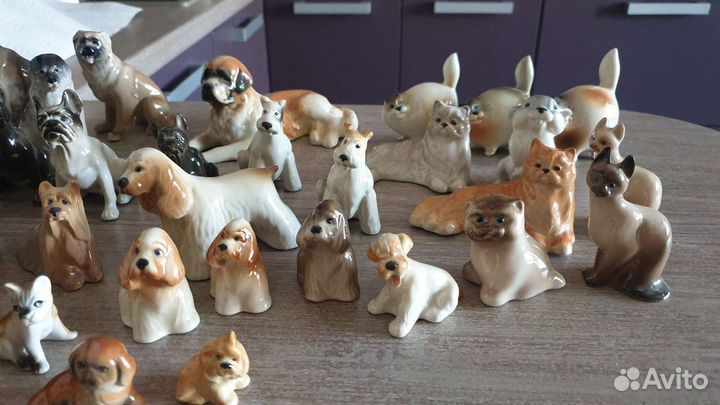 Статуэтки собак