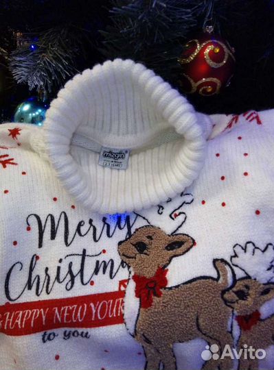 Свитер с оленями