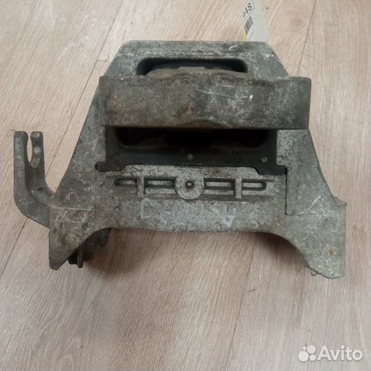 Опора двигателя Opel Astra J hatchback 2009-2015