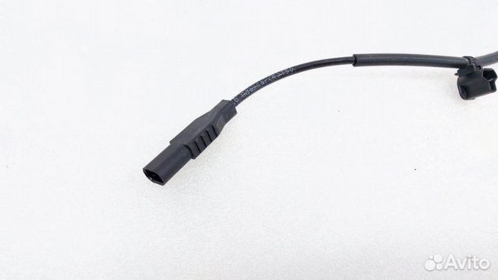 Датчик ABS передний правый Hyundai Tucson NX4 G4FD