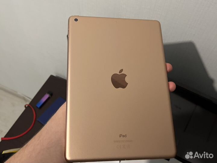 iPad 8 2020 wifi 32gb gold