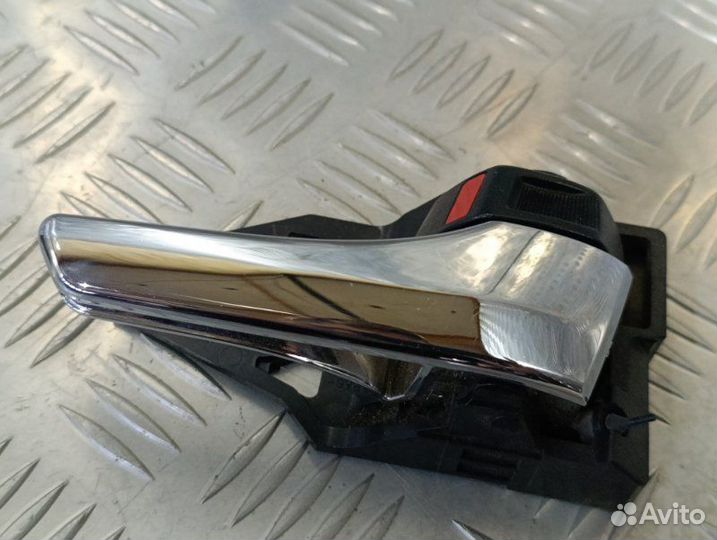 Ручка двери внутренняя правая Toyota Rav4 2.5