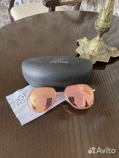 Солнцезащитные очки gf ferre