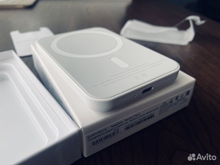 Apple MagSafe Battery Pack внешний акм для iPhone