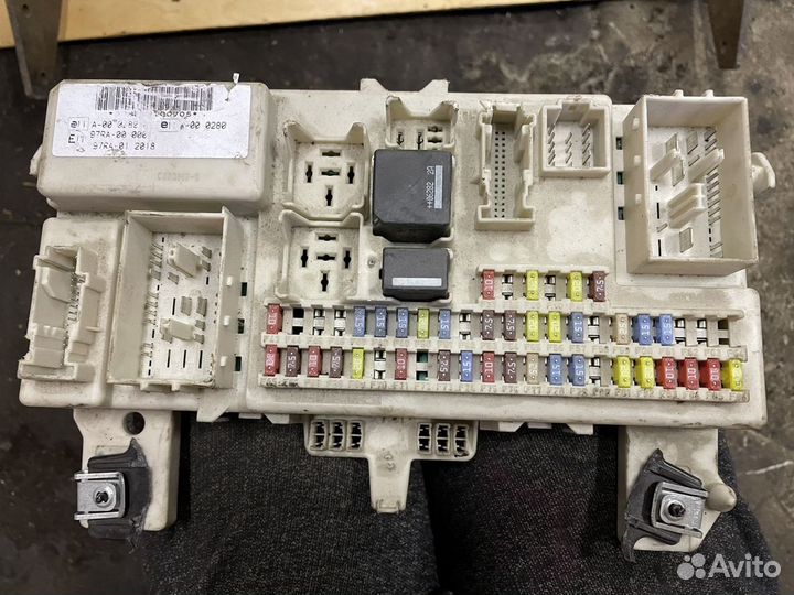 Блок предохранителей Ford Focus 2 2005-2008