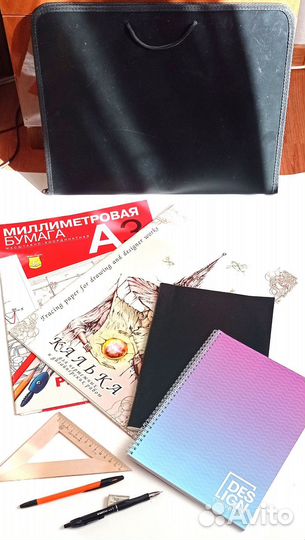 Тетрадь на пружине А4 миллиметров бумага калька