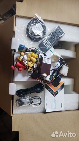 Штатное головное устройство Suzuki Swift 2012