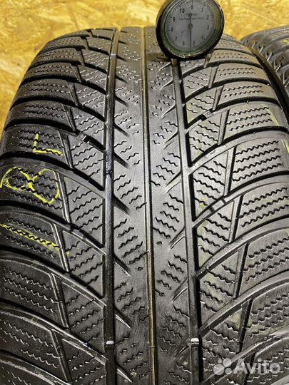Bridgestone Blizzak LM-001 225/50 R17