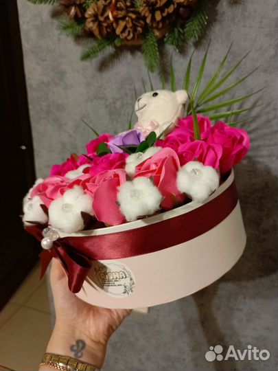 Подарок/ медведь/ цветы/ розы/ мыло