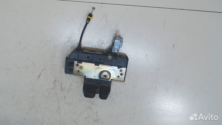 Замок багажника Volvo XC90, 2006