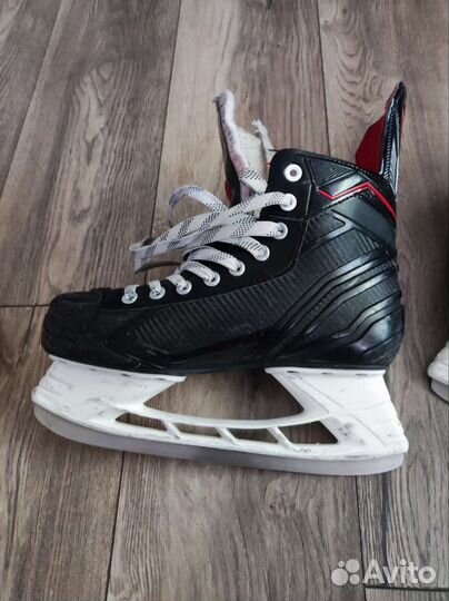 Коньки хоккейные 42 размер