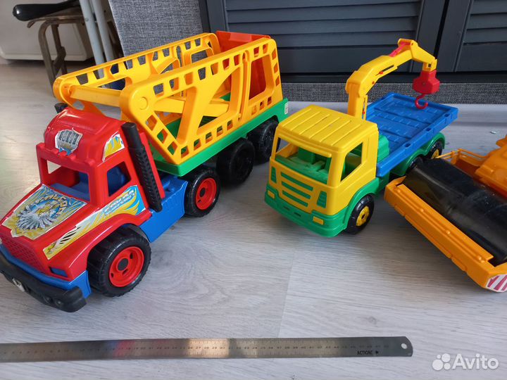 Игрушки машина большая