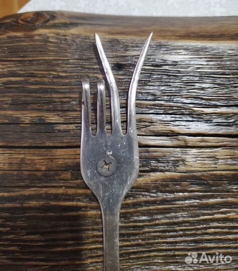 Вешалка из вилок