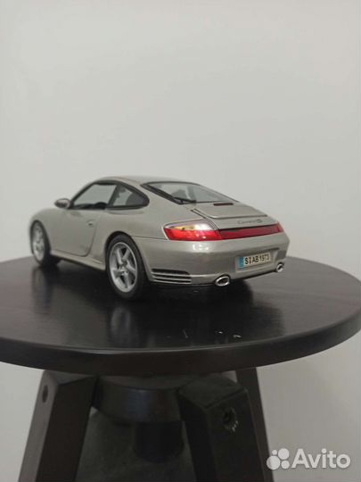 Модель Porsche 911