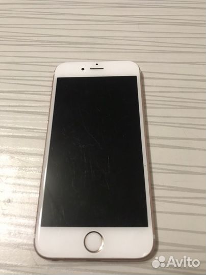 Телефон iPhone 6s