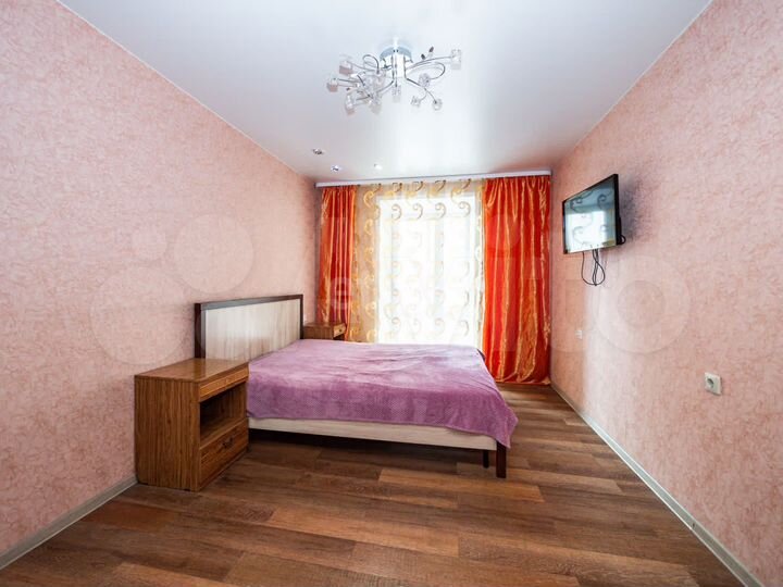 2-к. квартира, 54 м², 4/10 эт.