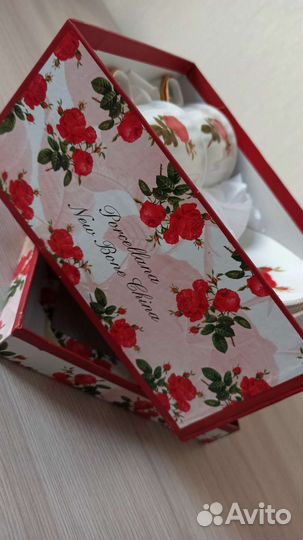 Набор кофейных чашек с блюдцами, фарфор