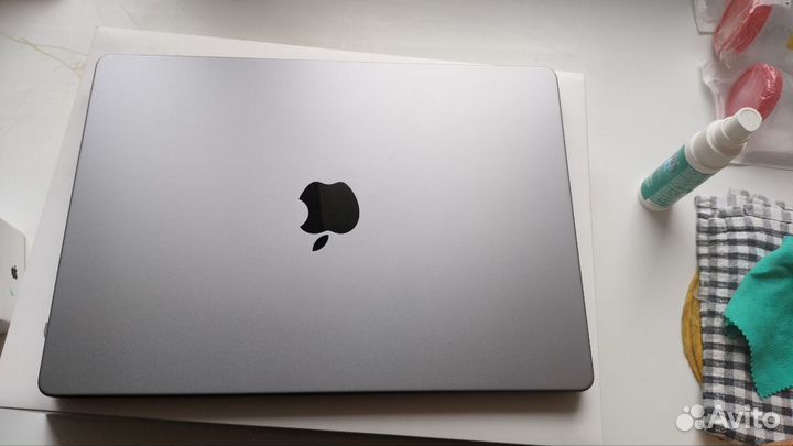 Apple MacBook Pro 14