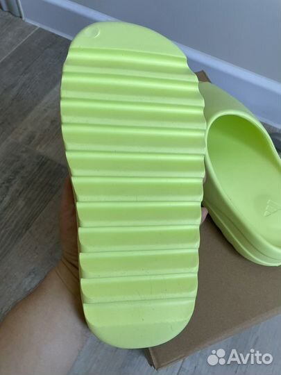 Шлепанцы Adidas Yeezy Slide Green Glow