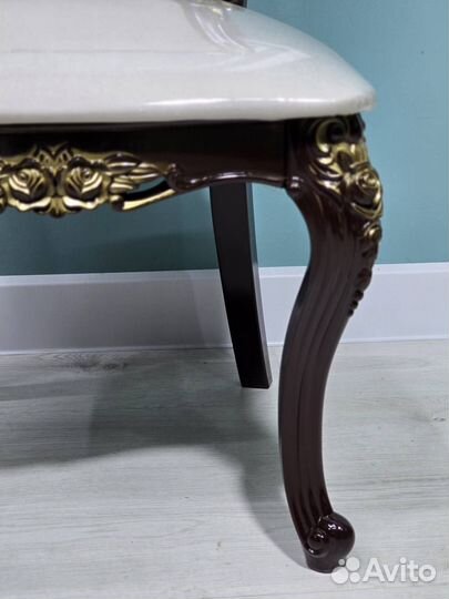 Стол и стулья от производителя. В наличии