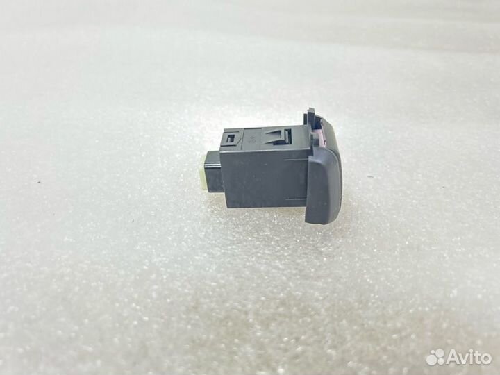 Кнопка аварийной сигнализации Kia K5 DL3 G4NA 2021