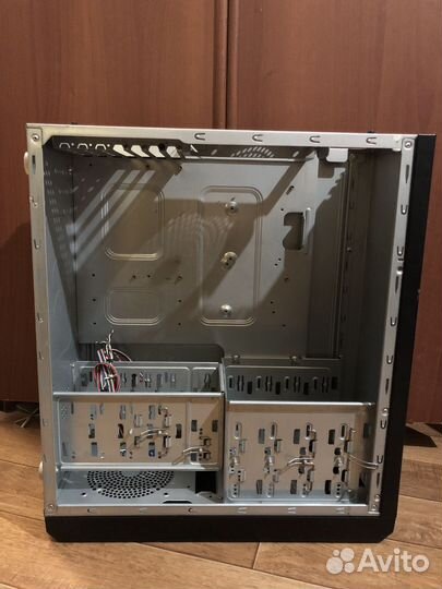 Продам корпус для компьютера Asus Vento A8